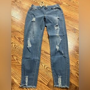 Pull on Elastic Waist Distressed Jeans Size Large